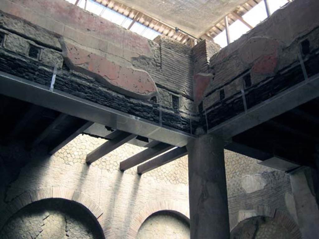 VI.21 Herculaneum. June 2011. Upper north-west corner. Photo courtesy of Sera Baker.